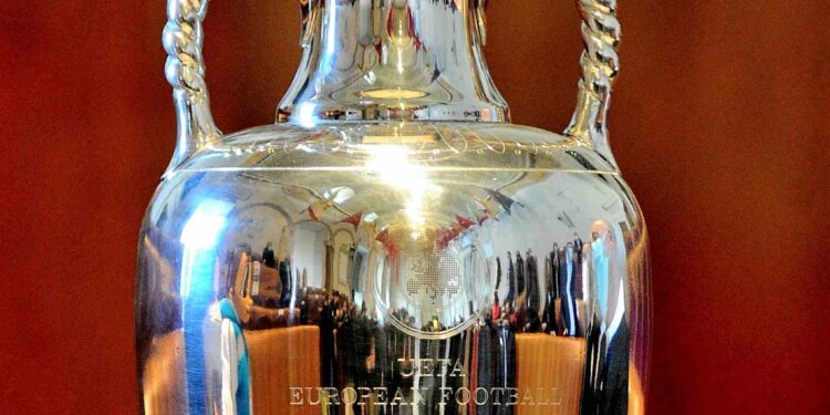 EURO 2020, con il taglio del nastro in Piazza del Popolo al via gli eventi dell’UEFA Festival