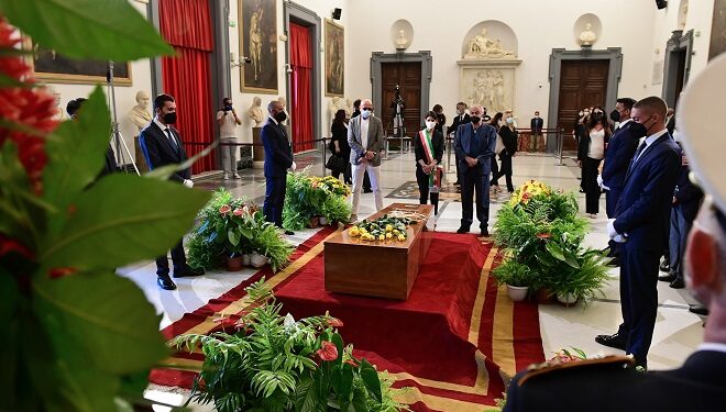 Raffaella Carrà, i funerali nella chiesa di Santa Maria in Ara Coeli