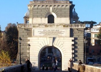 Torretta Valadier, tecnici al lavoro per ripristinare fruibilità monumento