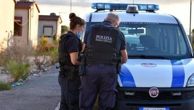 Campo rom La Barbuta, al via lo sgombero