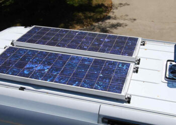 Pannello solare camper: come funziona e come scegliere il migliore