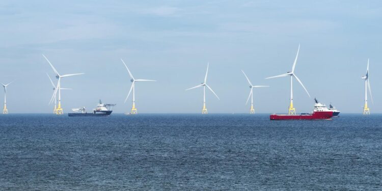 Energia: il 22/10 a Civitavecchia convegno su eolico offshore