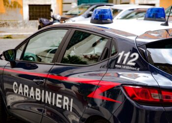 Nello zaino con coltello e canne di bambù appuntite, 27enne in arresto.