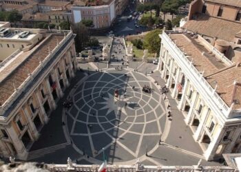 Giunta, approvate delibere su variazione di bilancio, linee programmatiche e usufrutto ad Atac di 29 bus a metano