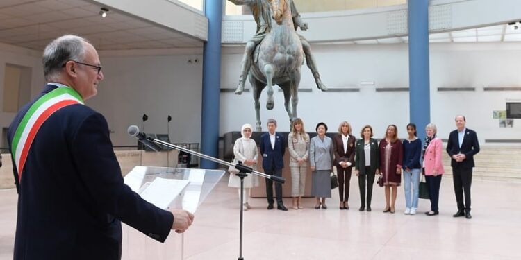 Campidoglio, il sindaco Gualtieri incontra le consorti e i consorti dei Capi di Stato e di Governo