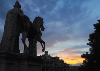 Ok Aula su delibera bus a metano, primo atto di lavoro per città