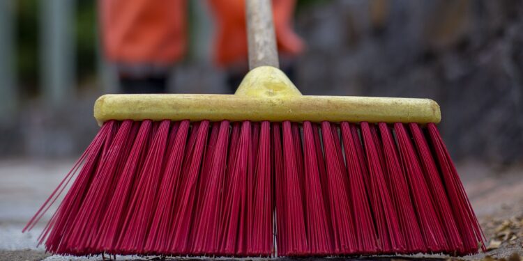 Operativo il Piano di Pulizia Straordinaria di Roma, gli interventi del weekend