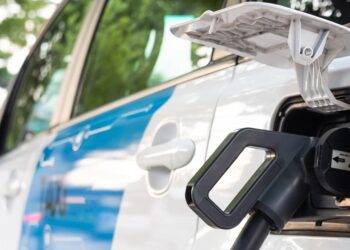 Sostenibilità: riapre il bando per l’acquisto di veicoli elettrici e ibridi