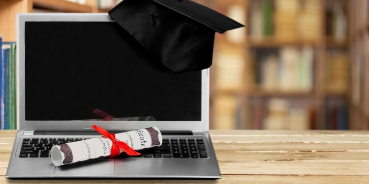 Università: ulteriori 9 mln di Euro per borse di studio e buoni libro