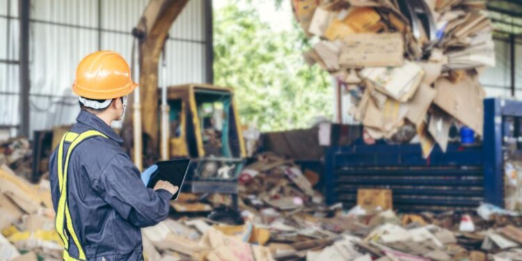 Regione: da giunta ok a nomina commissario per l’emergenza rifiuti a Latina