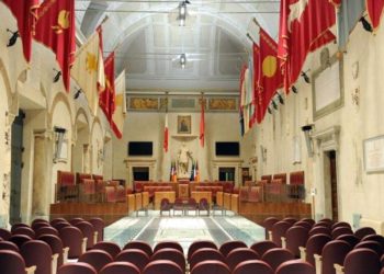 Assemblea Capitolina, seduta straordinaria su crisi turismo a Roma. Subito tavolo interistituzionale