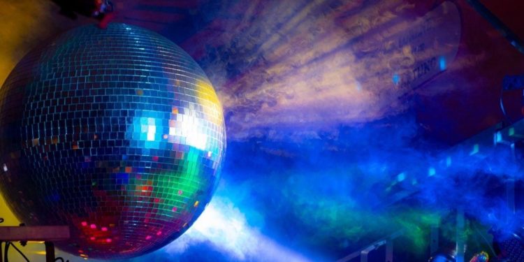 Discoteche e sale da ballo: in arrivo secondo bando per ristori