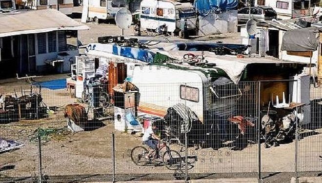 Campi Rom, ok della giunta a riordino competenze assessorati