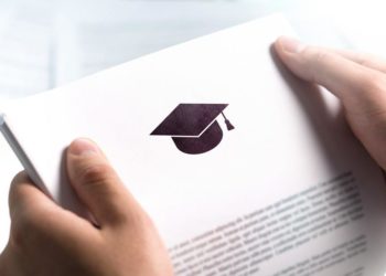 Scuola: Giunta approva delibera per borse di studio 21/22