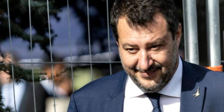 Roma, ambasciata russa: “Aiuto a Salvini per acquisto biglietti”