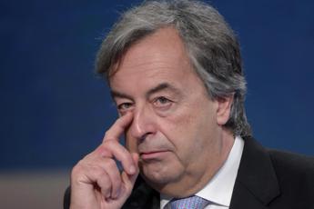 Covid, Burioni: “Puro terrorismo su variante Eris”