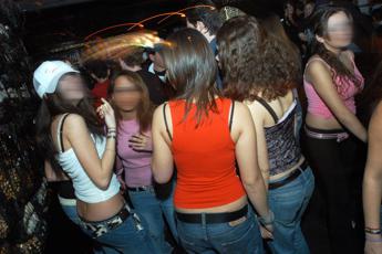 Lo studio, mancanza sonno e ‘social jetlag’ peggiorano performance adolescenti