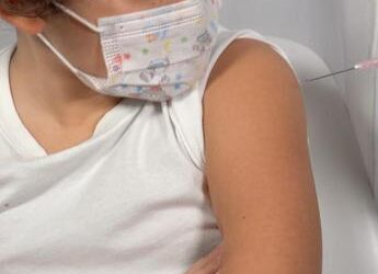 Vaccini, Barretta (Fimp), “Meningioca, per formare i pediatri a immunizzare gli adolescenti”