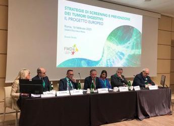 Gastroenterologo Farinati: ’12mila l’anno al fegato, occhio a giovani e alcol’