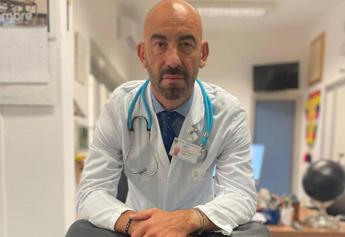 Tumori, Bassetti: “Vaccini a mRna funzionano, vediamo se il solito fenomeno continuerà a chiamarli sieri genici”