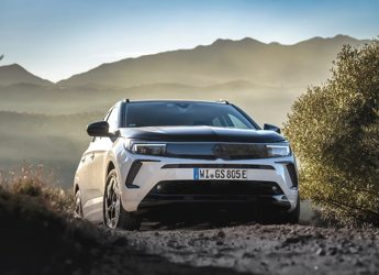 Arriva la Grandland GSe, il Suv Opel plug-in e sportivo