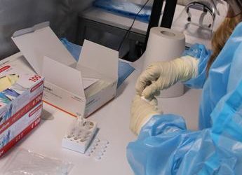 Covid, Oms: casi e morti in calo nel mondo ma risalita contagi in Europa