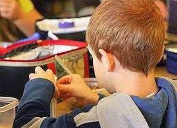 Errori e disattenzioni degli adulti spesso causa di avvelenamento da farmaci nei bimbi