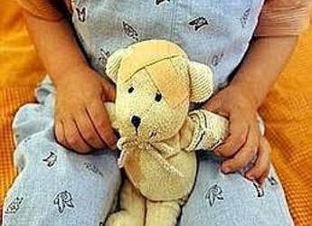 Lo studio, bambini vittime di abusi invecchiano prima