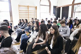 Studio Università Link, per 57,9% giovani lavoro va creato non cercato, 63,1% non interessa politica’