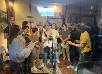 Tumori. ‘I was only sixteen’, Tony Hadley canta l’inno dei pazienti teenager