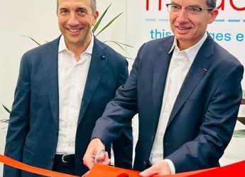 Covid, in autunno vaccino Moderna aggiornato contro Kraken