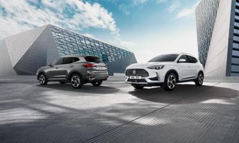 MG Motor: nuovo look per la MG HS e EHS