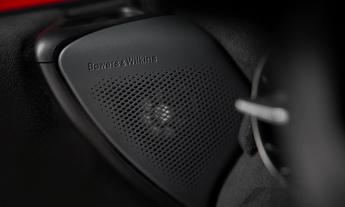 McLaren 750S: impianto audio Bowers & Wilkins