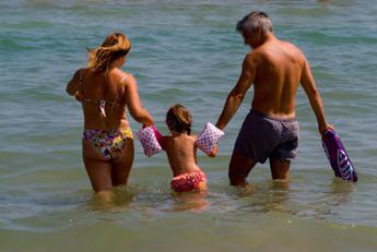 Bimbi a rischio ‘mal di vacanza’, i consigli per prevenirlo**