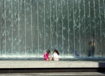 Caldo, oggi bollino rosso in 8 città: arancione in altre 8