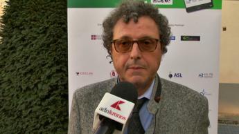 Tumori, oncologo Zanon: “Riduzione del rischio è applicata ma non nel fumo”