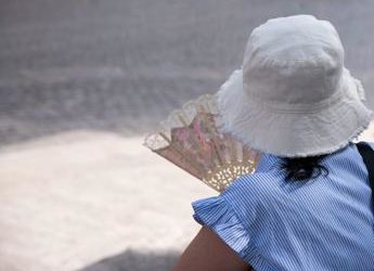 Allerta caldo in Italia, sabato bollino rosso in 9 città: c’è anche Roma