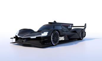 Alpine A424 pronta per l’esordio in pista