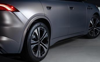 Pirelli lancia lo Scorpion MS