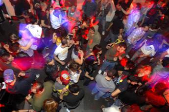 Tormentoni musicali estivi: ecco perchè si fissano nel cervello