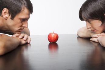 Da Renzi a Briatore spopola digiuno intermittente, l’immunologo: “Funziona ma no a sgarri”