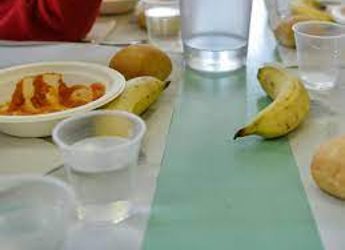 Scuola, il pediatra: “A mensa cibi colorati e graditi a bimbi”