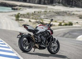 Bridgestone Battlax Hypersport S23: il nuovo pneumatico sportivo per moto