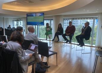 Malattie rare: miastenia grave comune e sconosciuta, attesa di anni per una diagnosi 