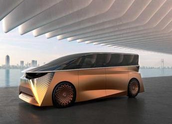 Nissan presenta la nuova Hyper Tourer