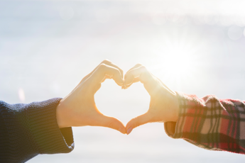 Sesso: l’indagine, tra i 17 e 18 anni l’età della prima volta