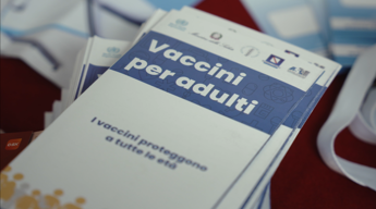 Vaccini, esperti: “Proteggere i fragili già in ospedale contro influenza e zoster”