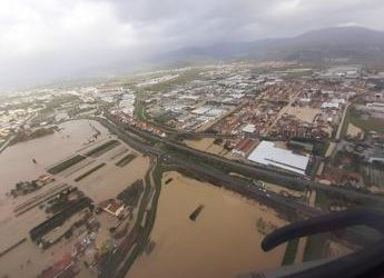 Sanità: alluvione Toscana, Sima ‘rischi salute da tonnellate rifiuti in strada’
