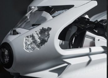 MV Agusta insieme a Daniel Arsham