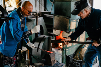 Alla Milano Design Week i coltelli artigianali giapponesi disegnati dallo chef Wicky Priyan